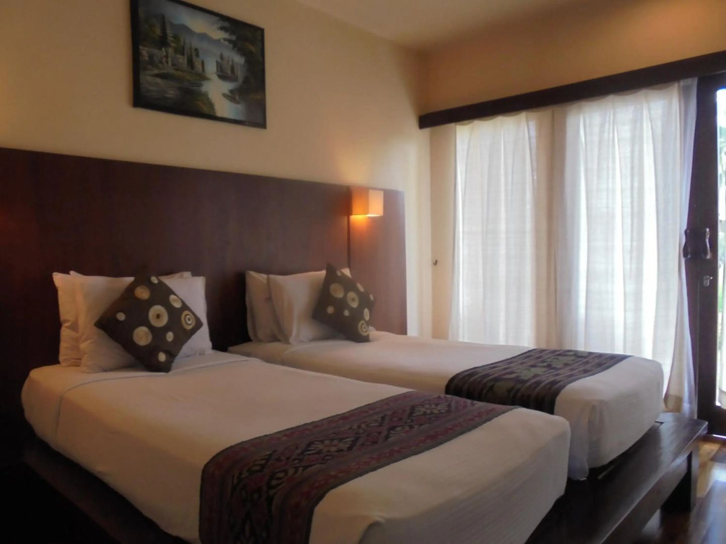 Lunara Home Living by Daphna Management