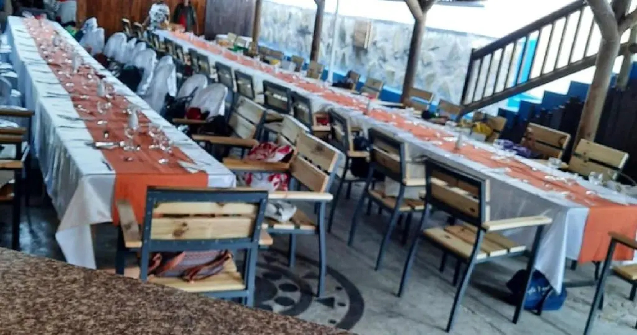 10 bedrooms villa at Quatre Cocos 500 m away from the beach with private pool enclosed garden and wifi