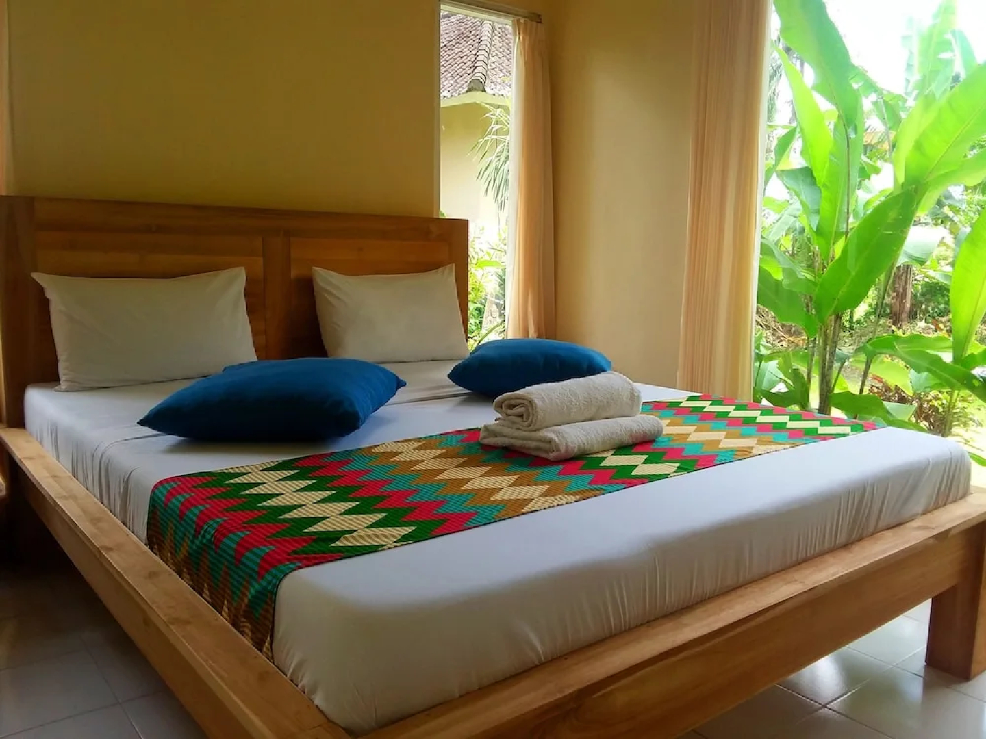 Tepi Sungai Guesthouse & Restaurant
