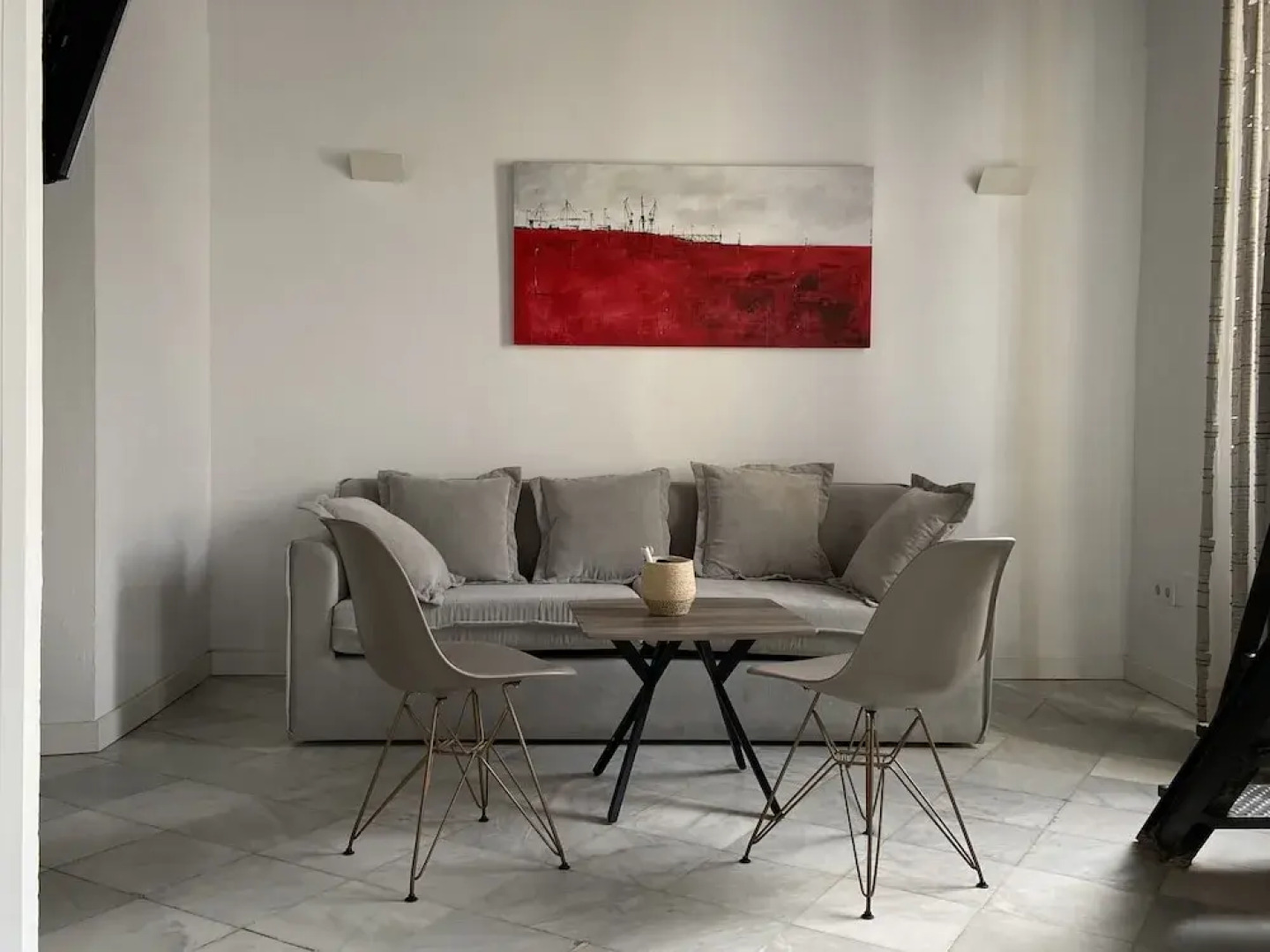 La Casa Amarilla Rooms & Suites