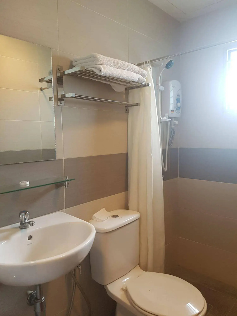 Отель Swing and Pillows — KL Sg Besi