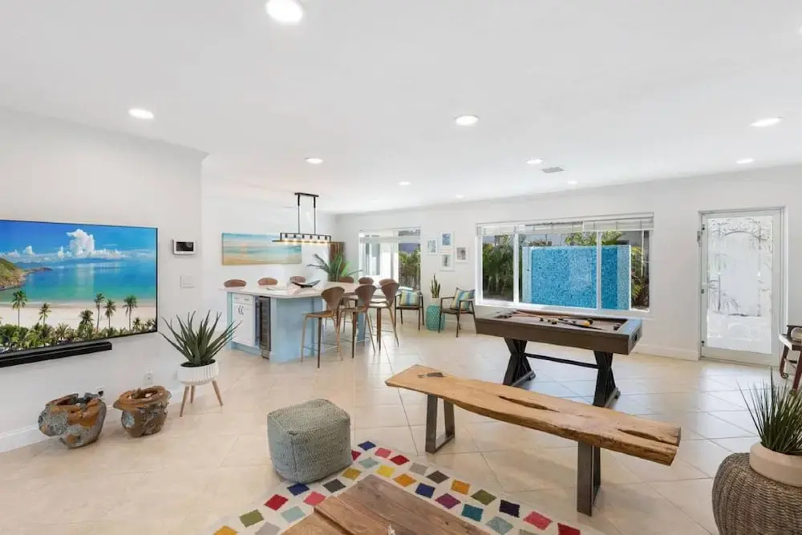 Walking Distance to the Beach 3Br House With Pool