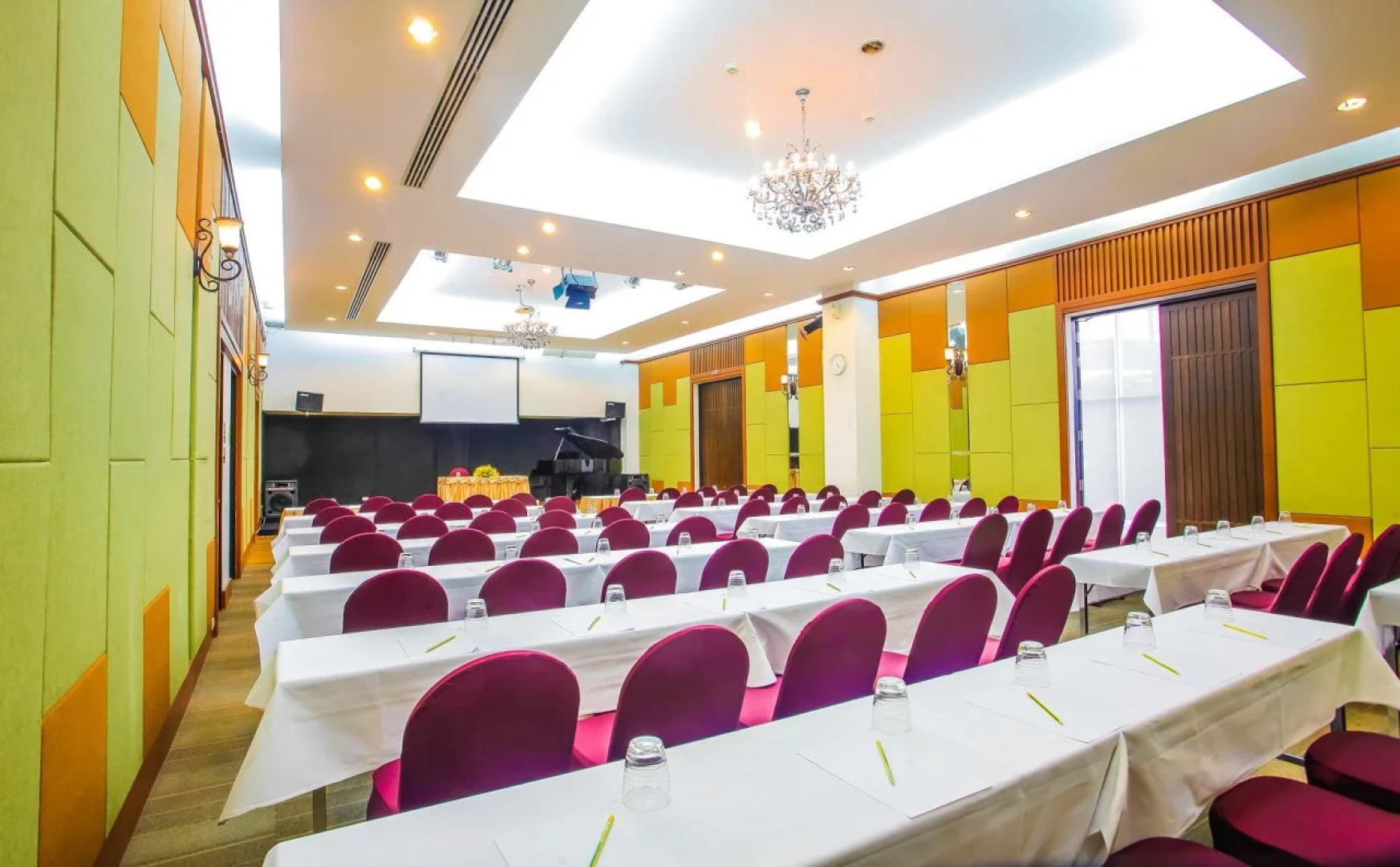 The Patra Hotel - Rama 9