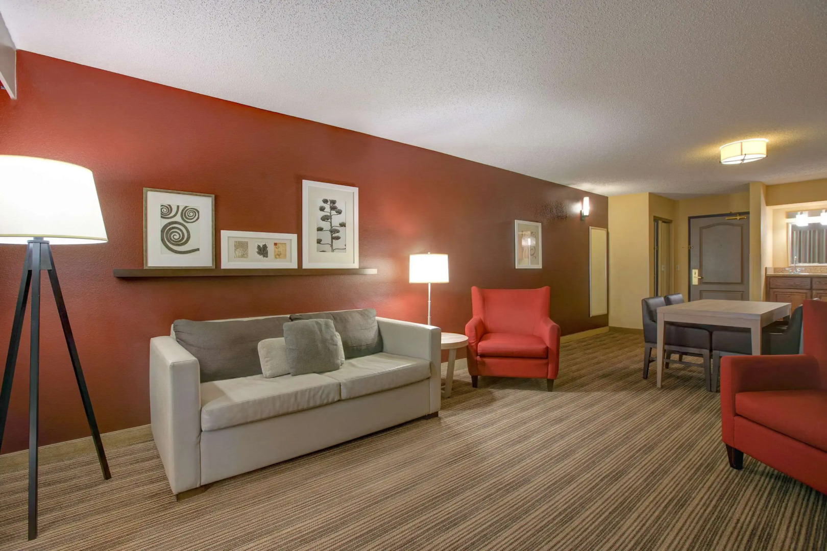 Comfort Inn & Suites St. Paul Northeast