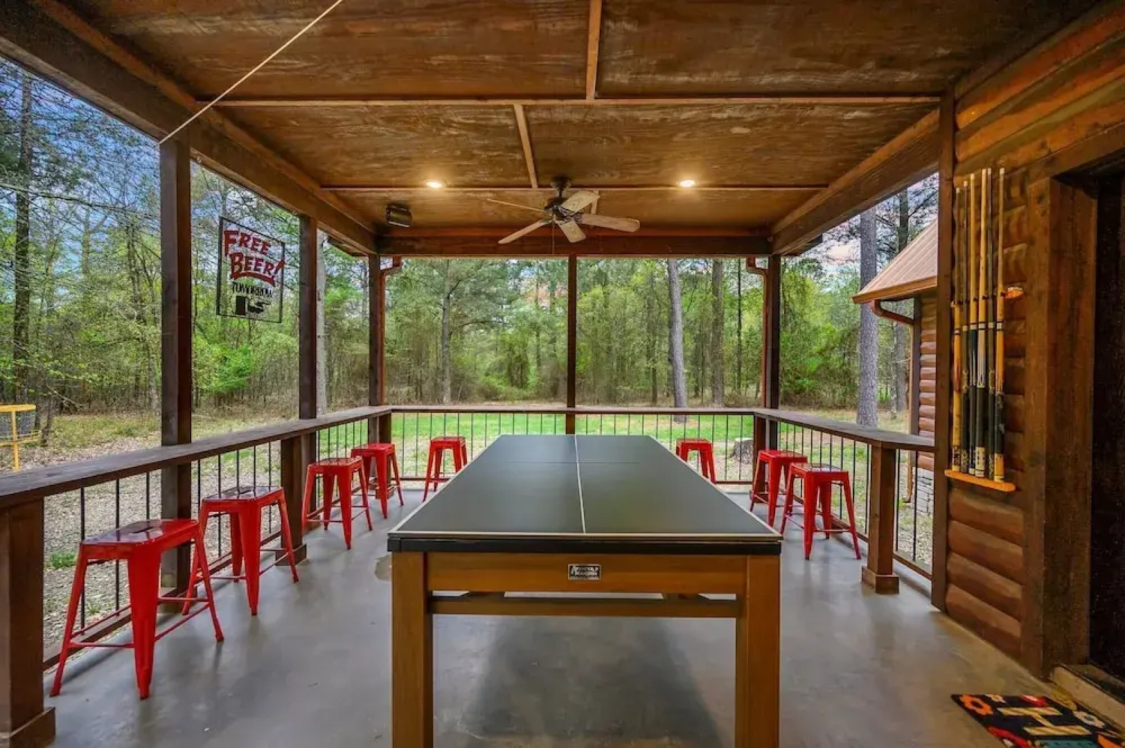 Sugar Daddy Cabin for 13!