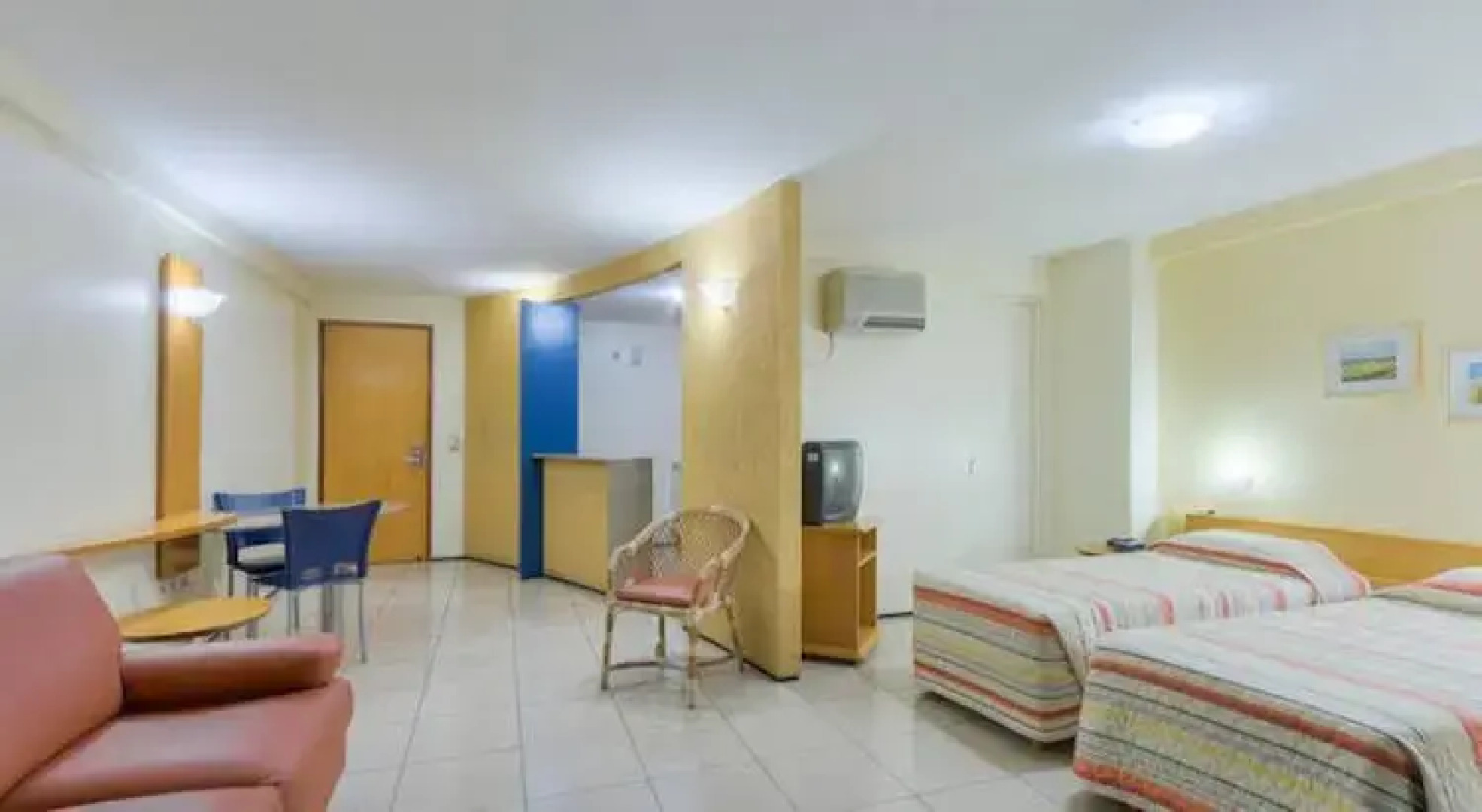 ApartHotel - Praia Mansa 1 e 2 Qtos