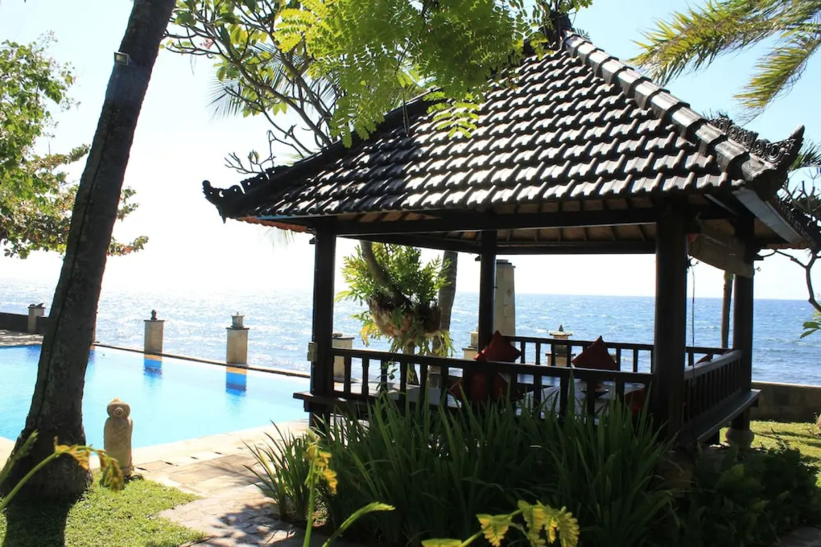 The Ning Beach & Villa