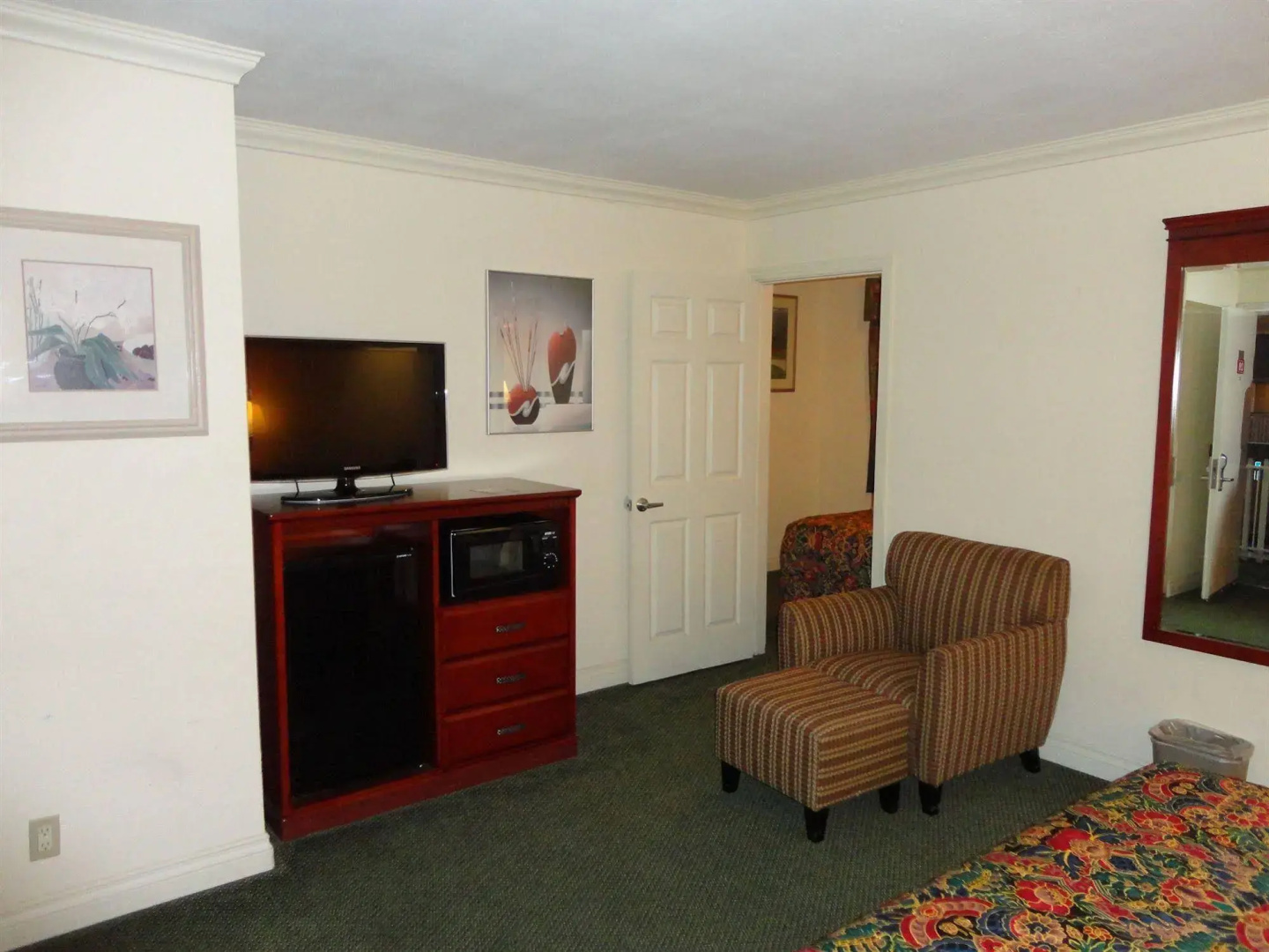 Redondo Inn and Suites