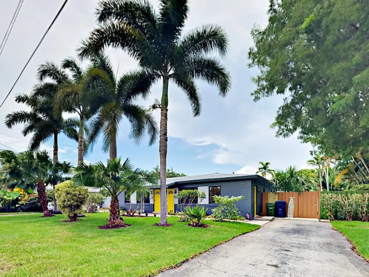 232 NW 23 Street Townhouse Entire House 4 Bedrooms 4 Bathrooms Townhou