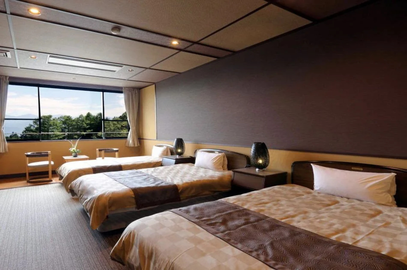 Sanyaso-no-yado Futarishizuka