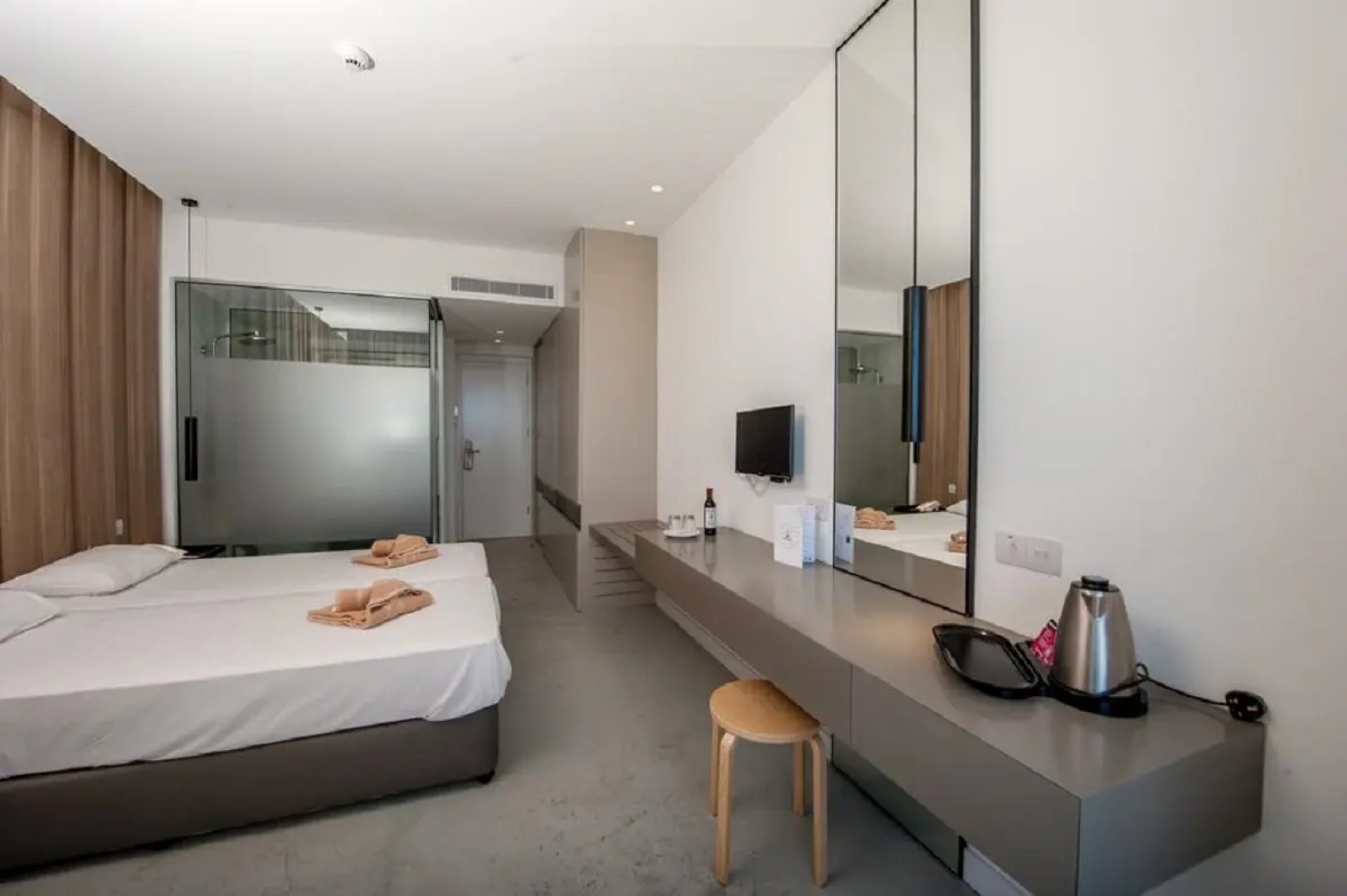 Piere Anne Beach Hotel