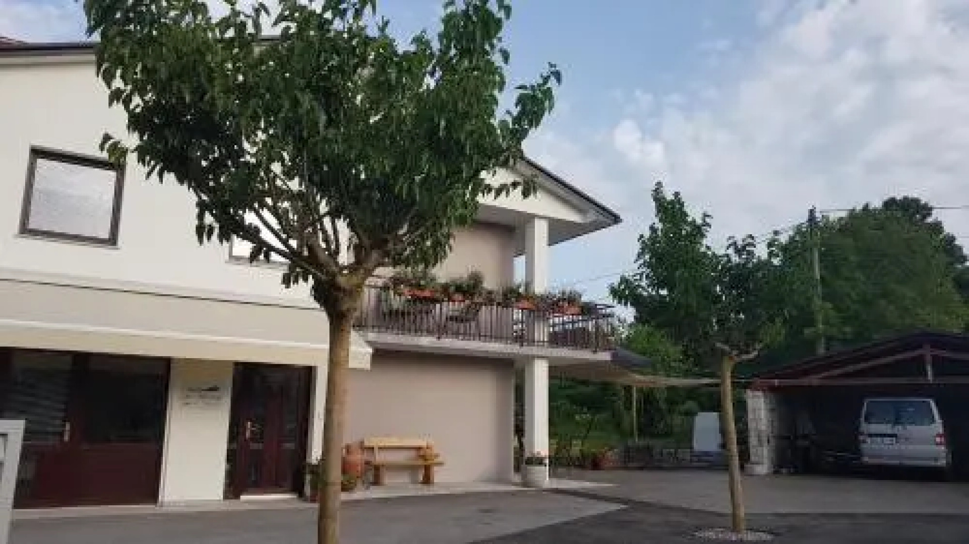 Guesthouse Pri Mihelovih