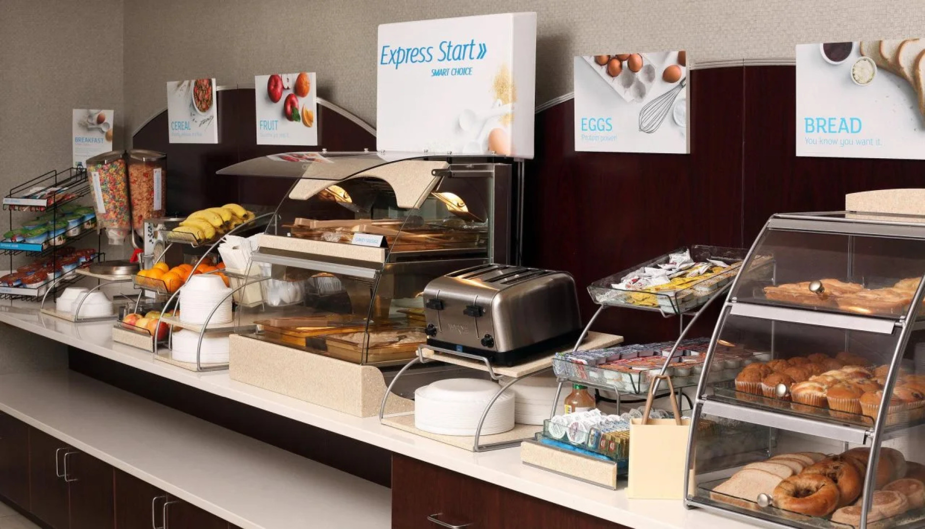 Holiday Inn Express & Suites Omaha South - Ralston Arena by IHG