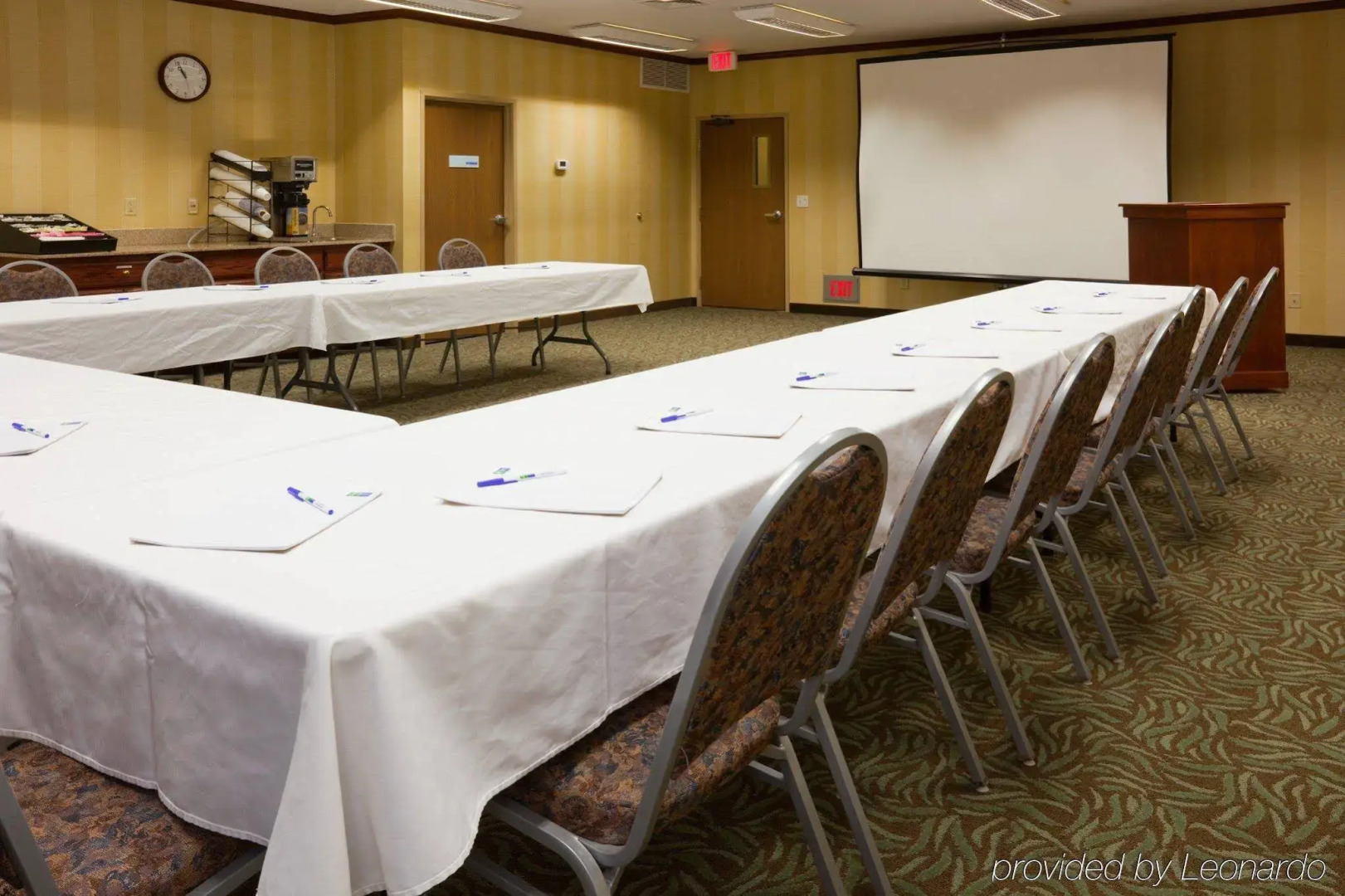 Holiday Inn Express & Suites Sioux Falls At Empire Mall by IHG