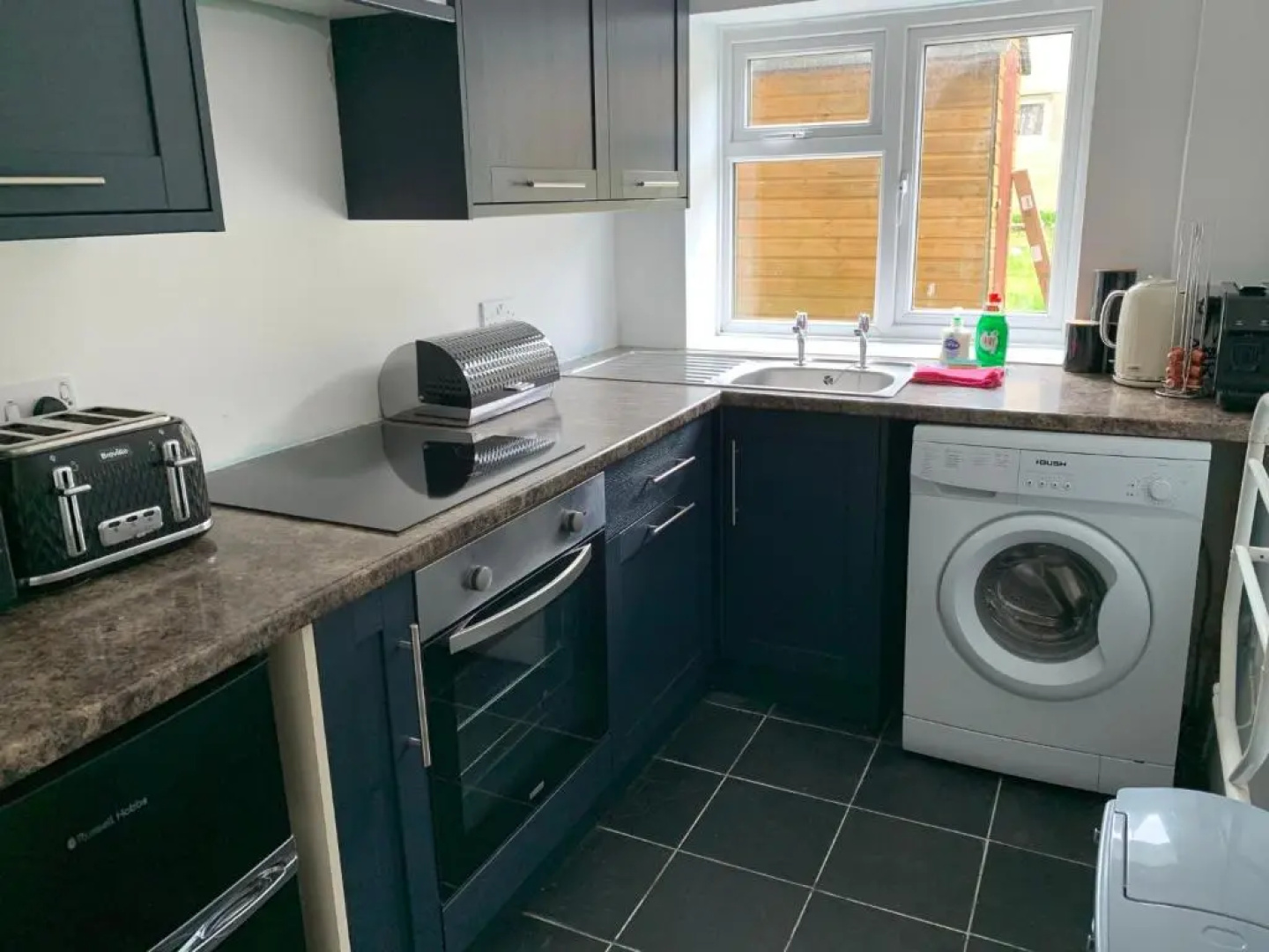 Ryde Beach Garden Apartment