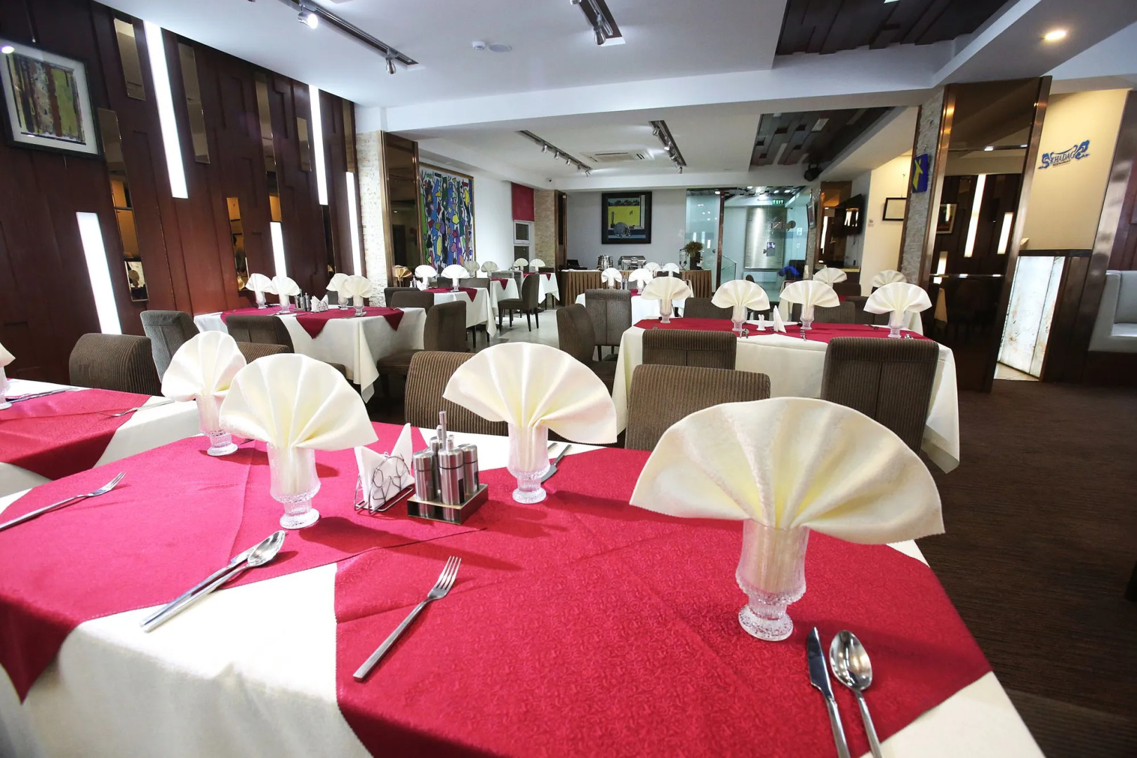 UBINN hotel & gallery