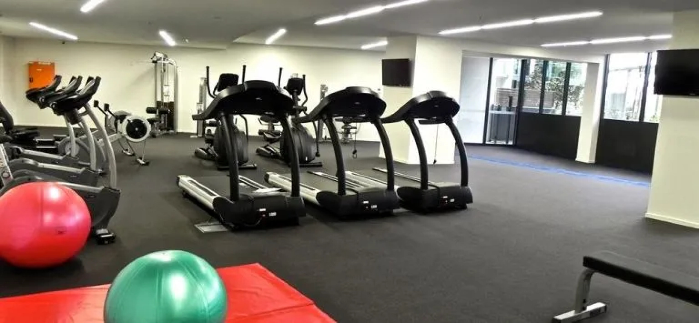 Astra Apartments Manhattan Civic