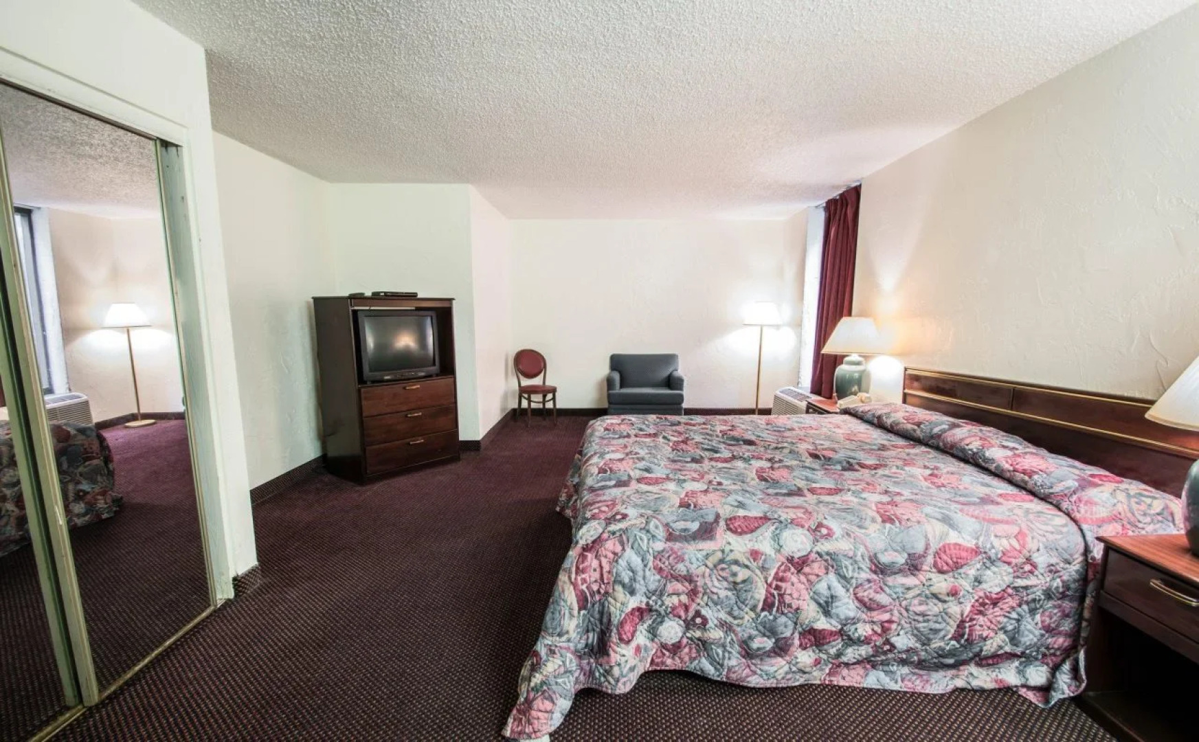 Rodeway Inn & Conference Center