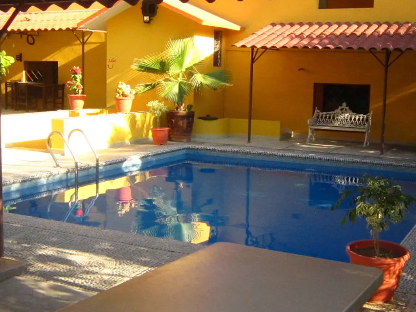 Hotel Villas Amarillas