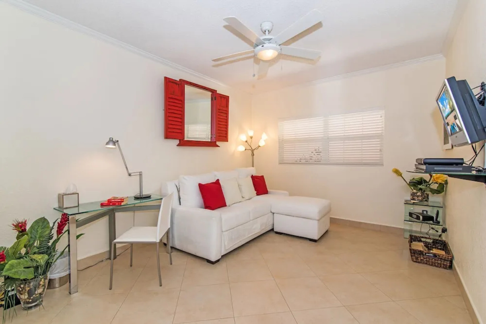 The Colonial Club, Oceanfront Condos