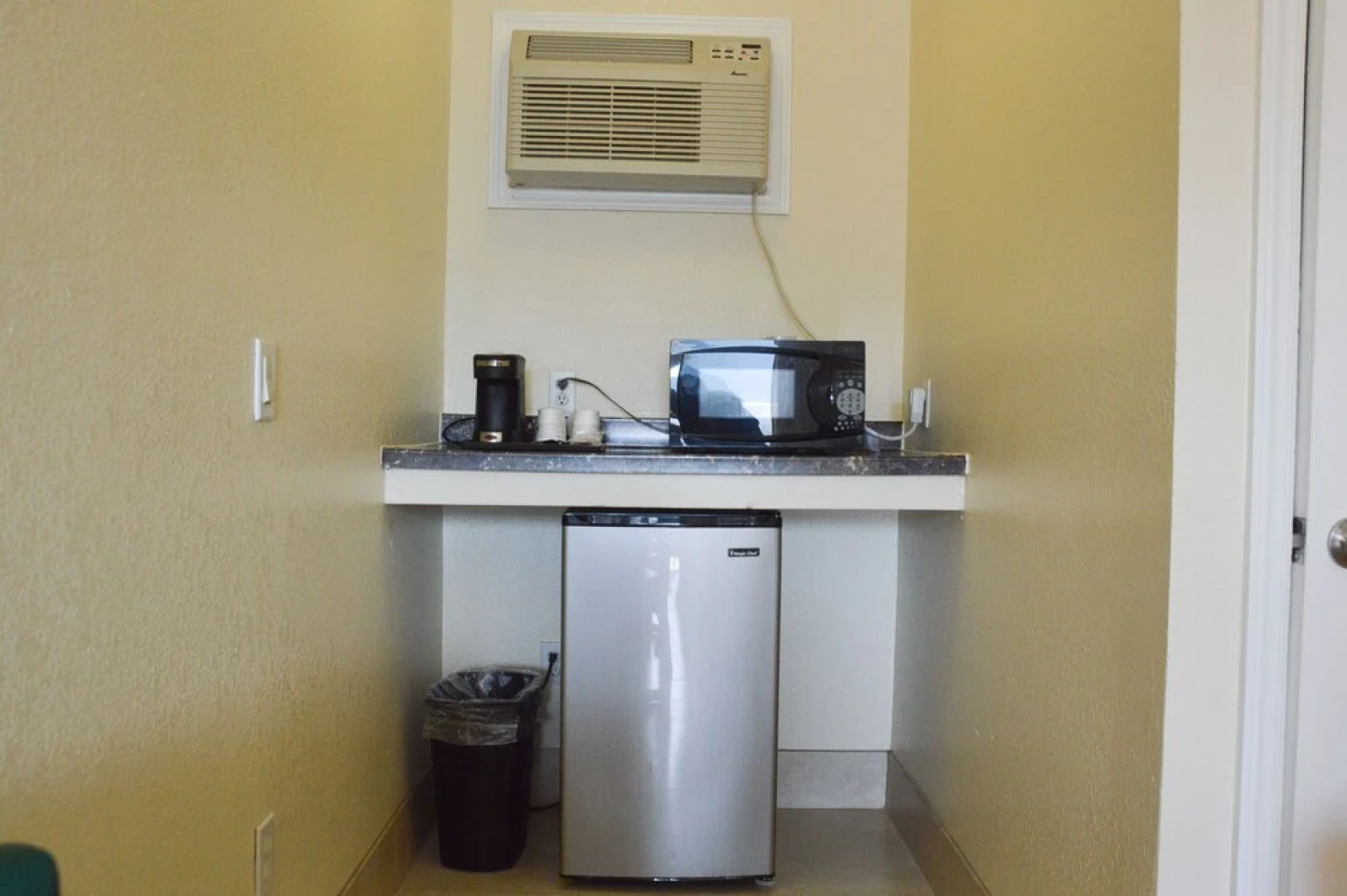 Anthony's on the Beach