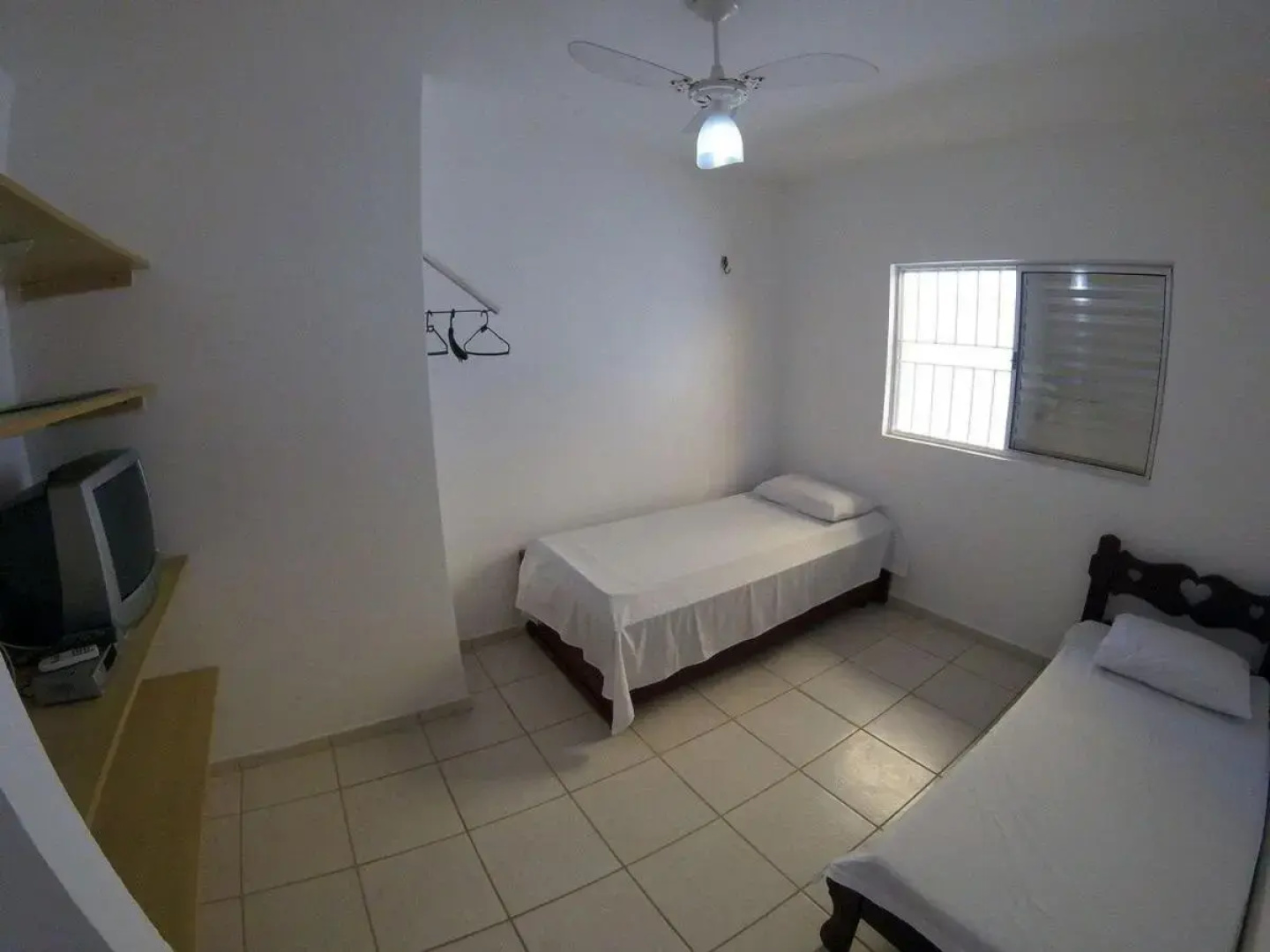 Casa aconchegante pé na areia c/ 5 quartos.