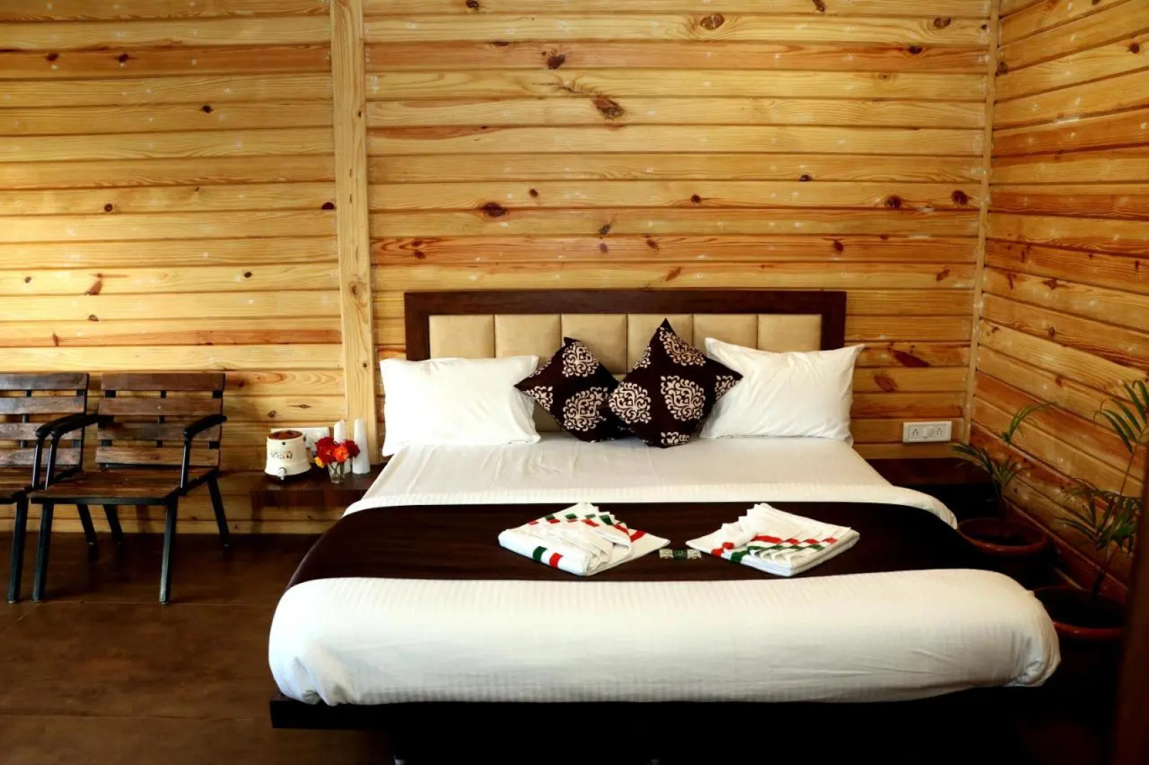 Panarpani Retreat Pachmarhi