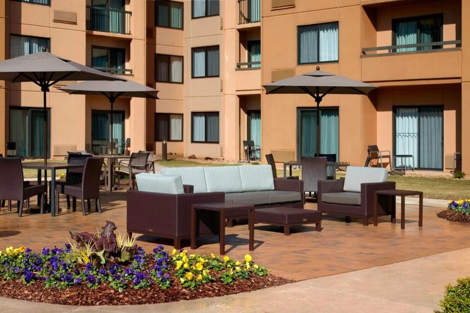 Courtyard Atlanta Airport North virginia Avenue