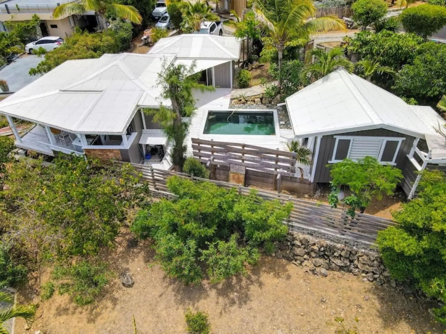 Villa Cazou, sea view, private pool, Wifi 100Mbps