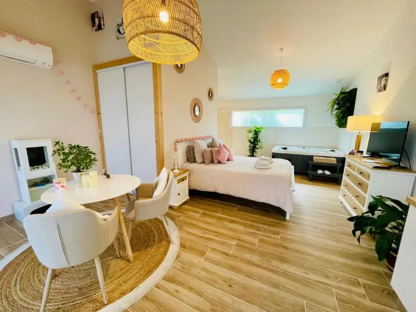 Les Jardins du Castelas by Perier-Provence