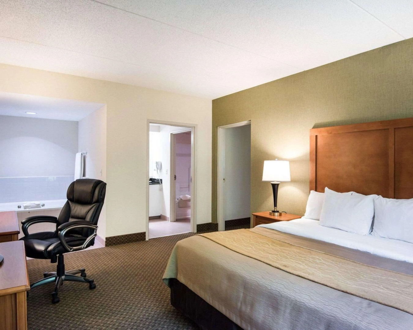 Comfort Inn & Suites LaVale - Cumberland