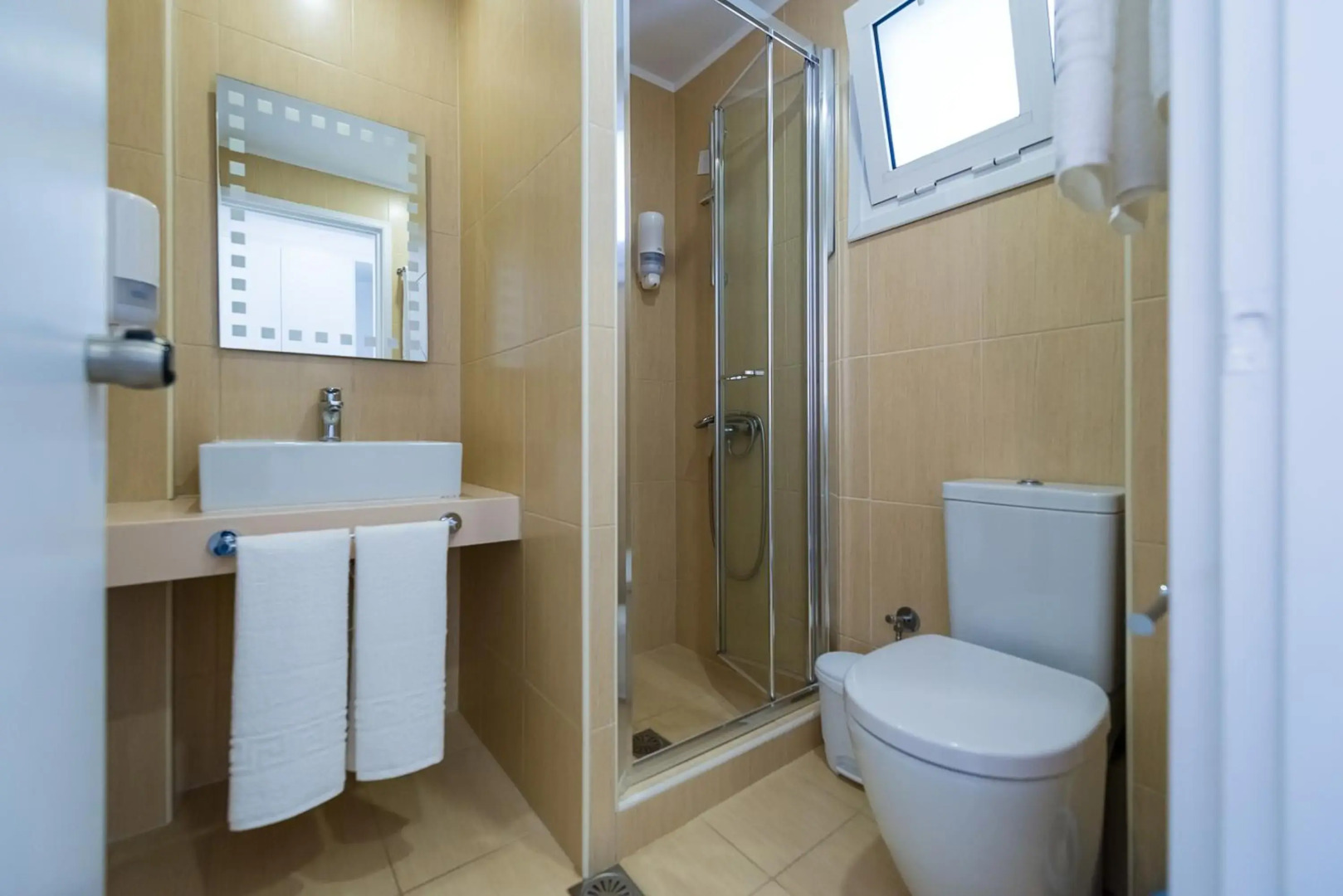 Gaia in Style - Adults Only