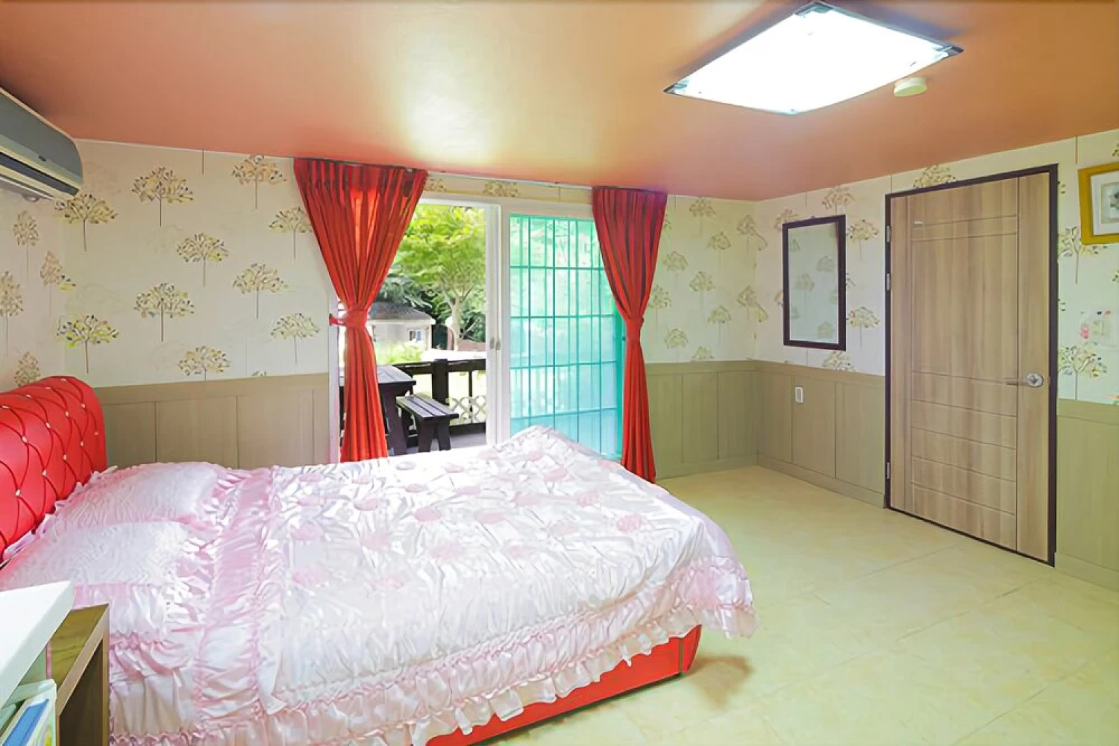 Yangpyeong Happy Village Forest House Pension