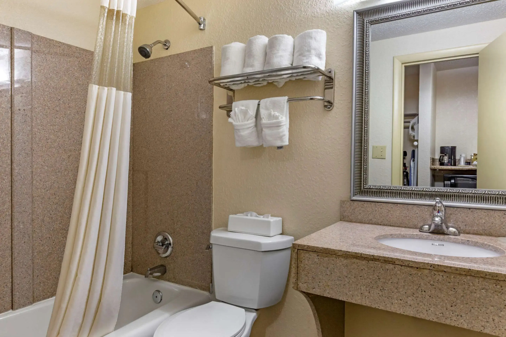 Quality Inn & Suites - Greensboro-High Point