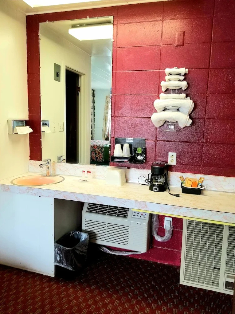 Town House Motor Inn