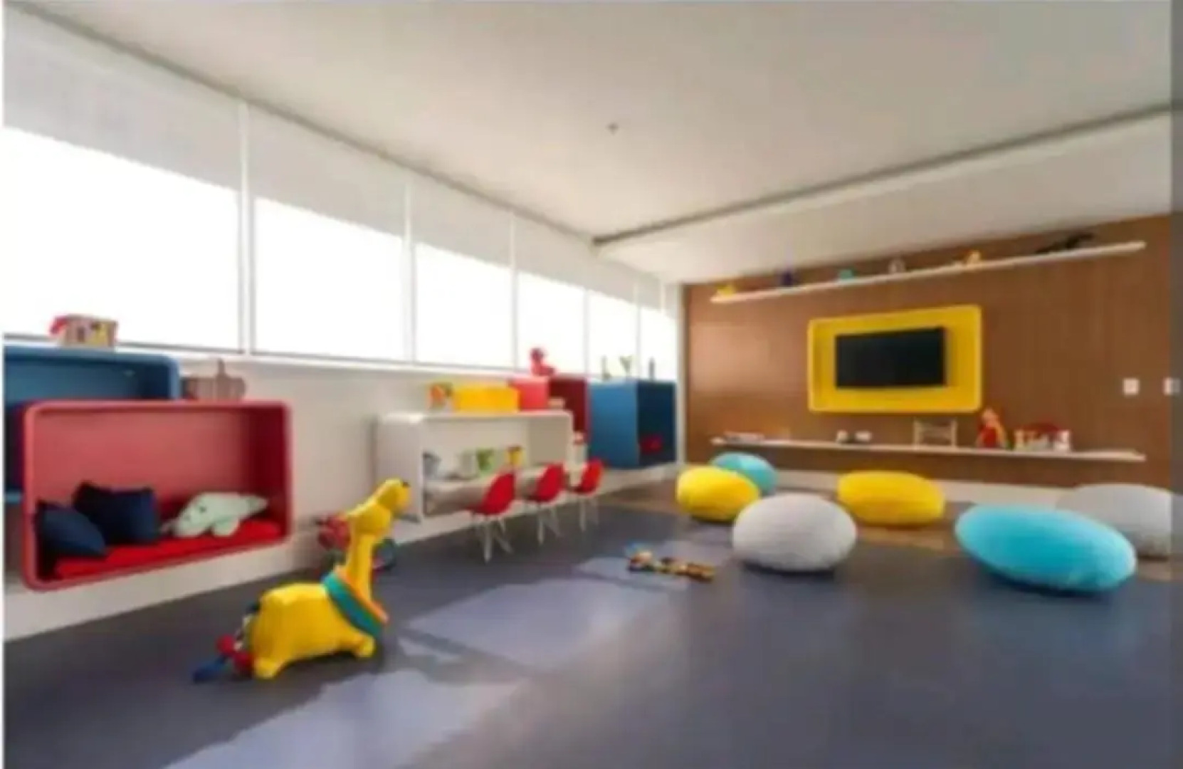 Santos Unlimited 2 Dormitórios, 32o andar com vista Mar!