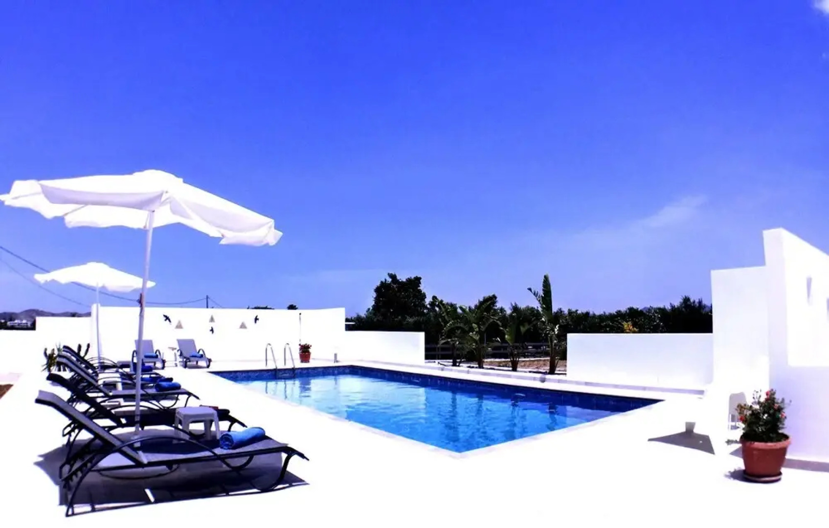 Xenos Villa 4 - Luxury Villa With Private Swimming Pool Near The Sea