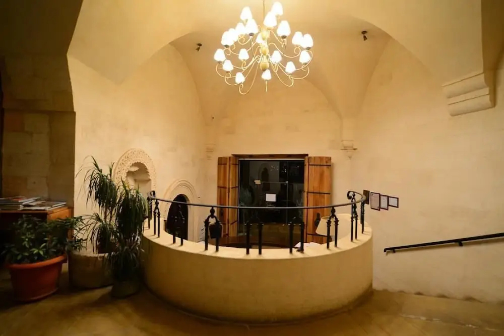 Shmayaa Hotel - Special Class