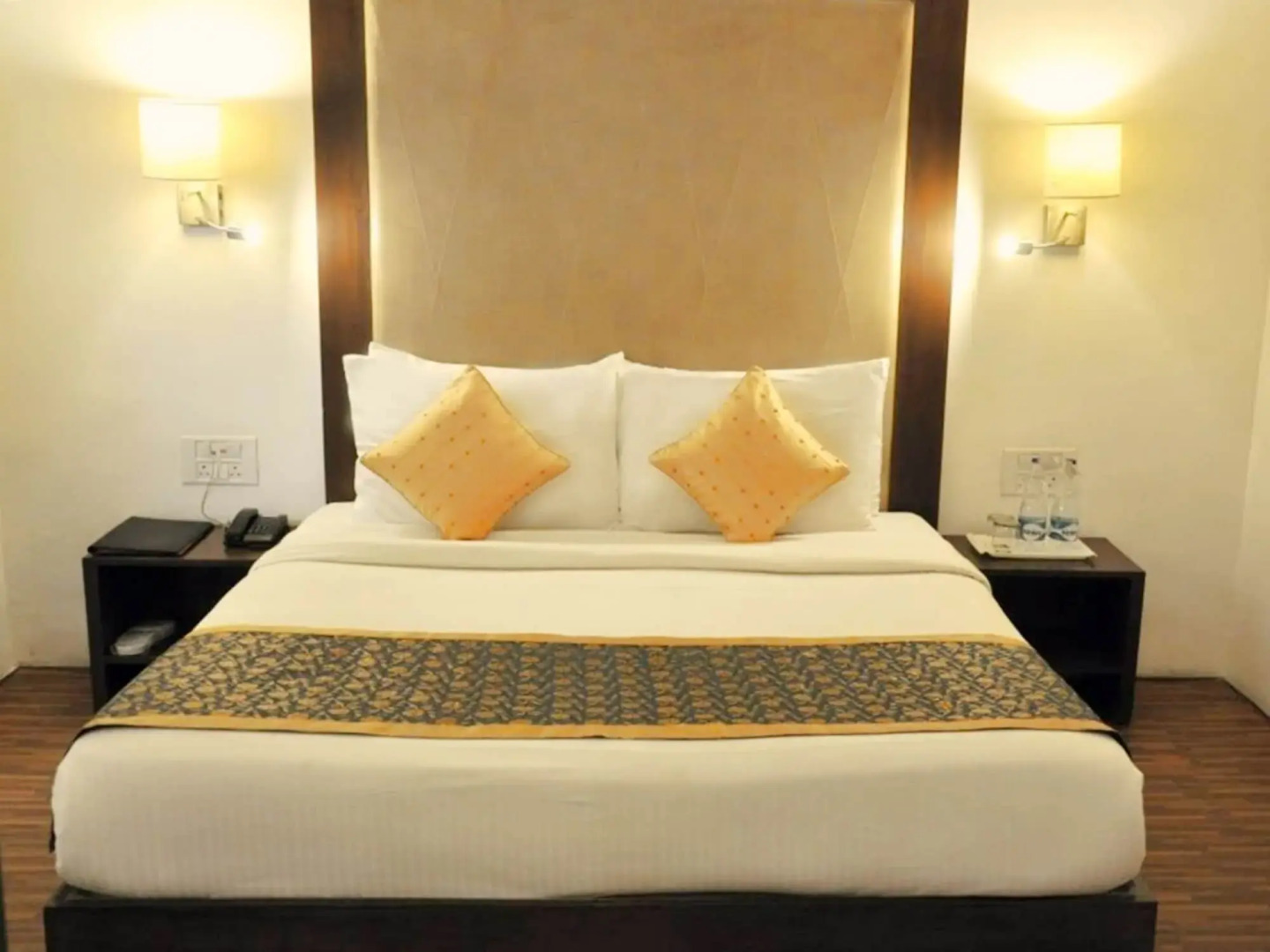 Hotel Clarks Collection Bhavnagar