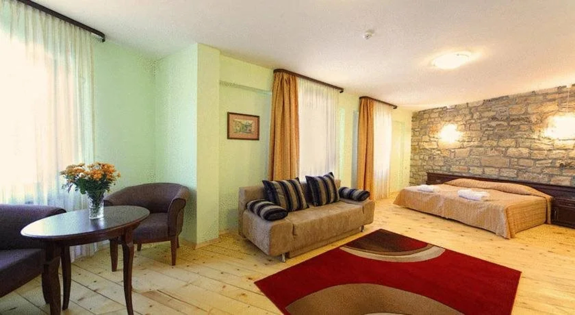 Rachev Hotel Residence