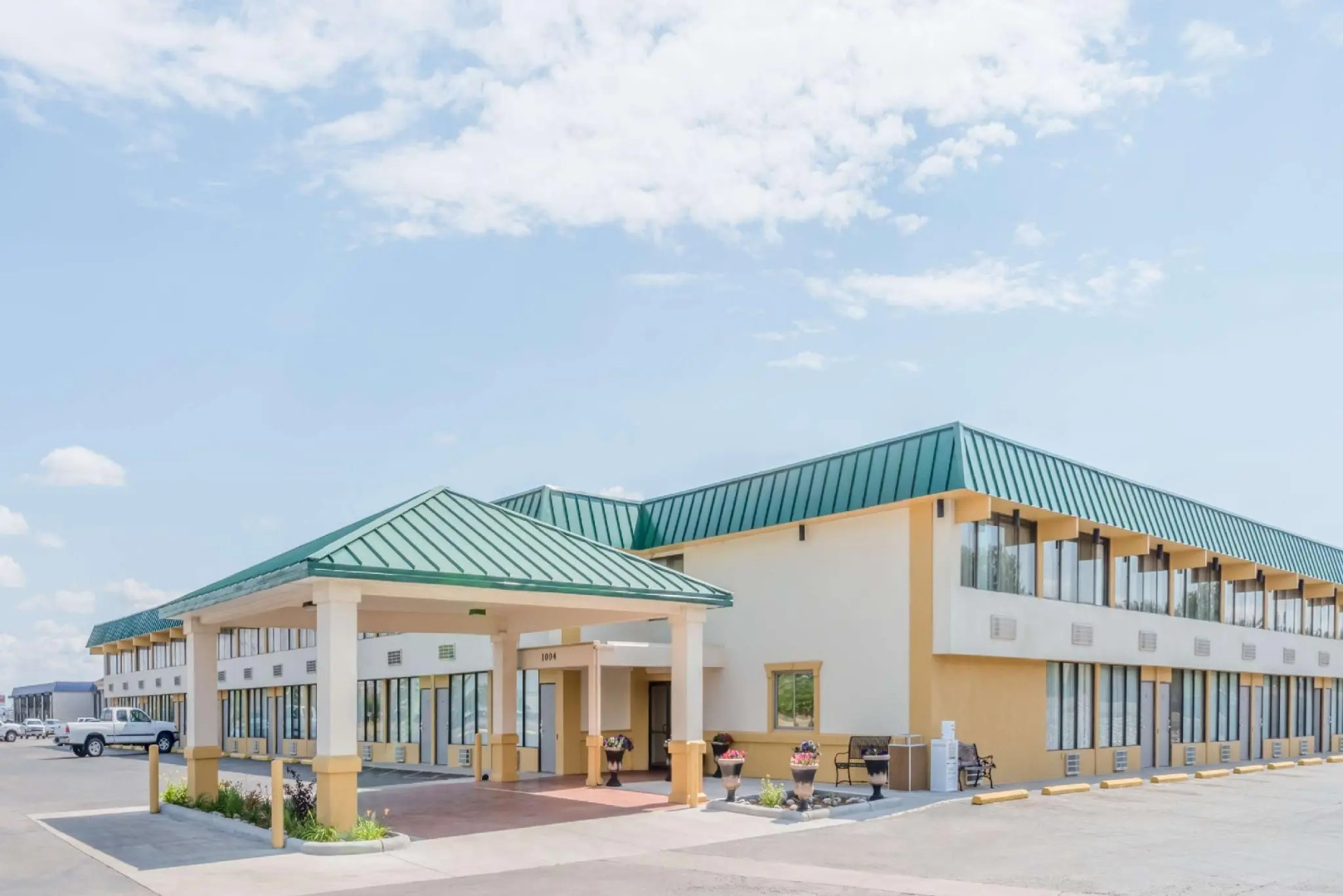 Howard Johnson by Wyndham Gillette