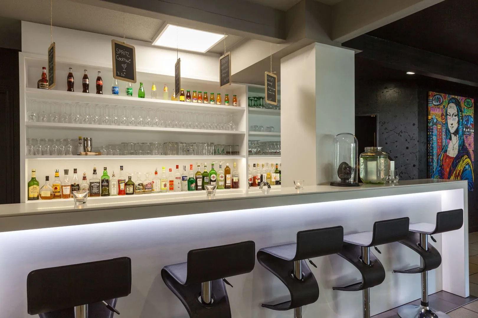 The Originals City, Hôtel Le Louisiane