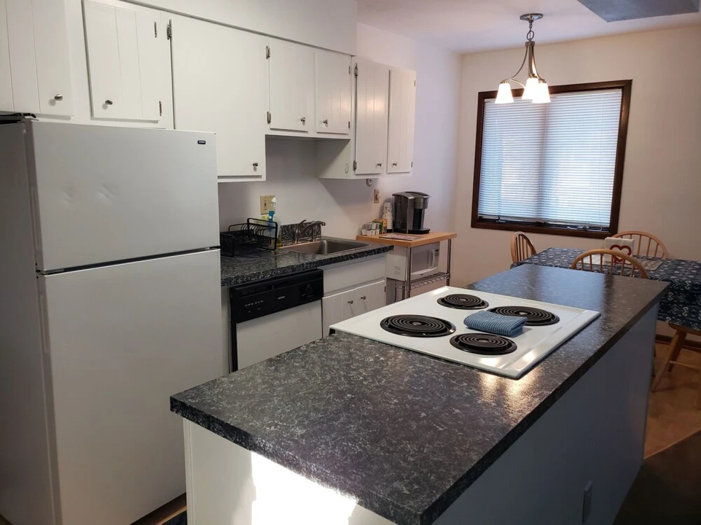 #1772 Chateau Claire at Lake Dillon - Best Central Location for Summit Ski Areas - Free Bus Route