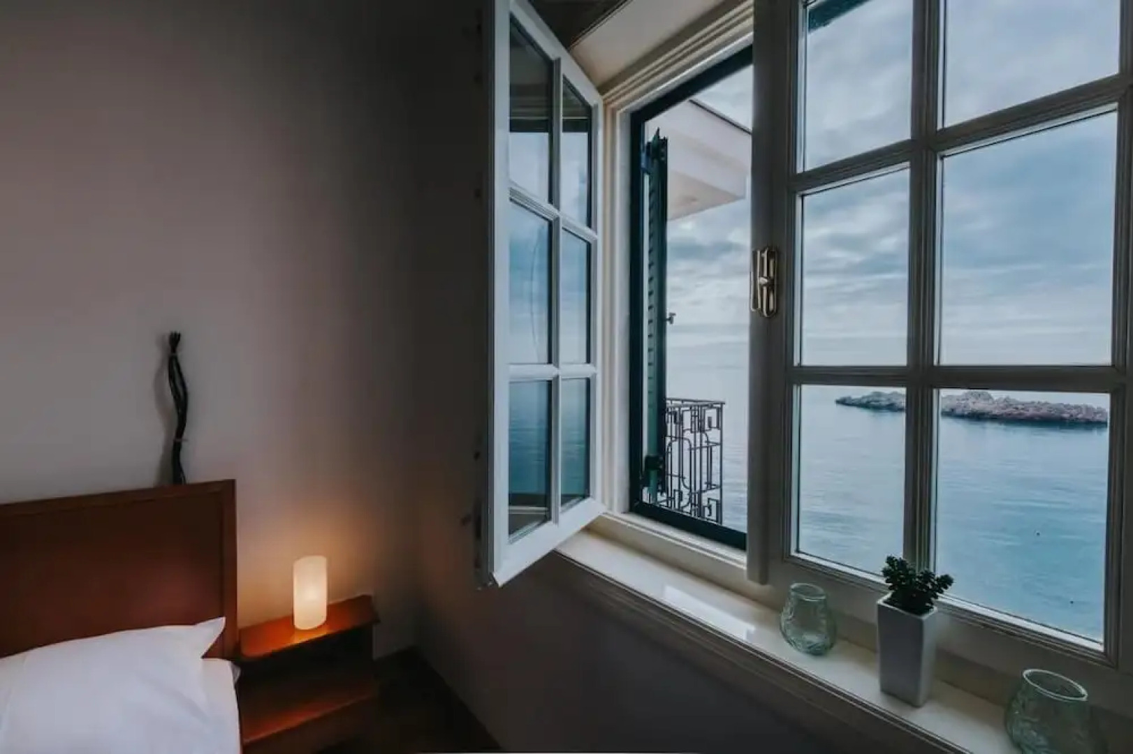 Sveti Stefan Beach Apartment