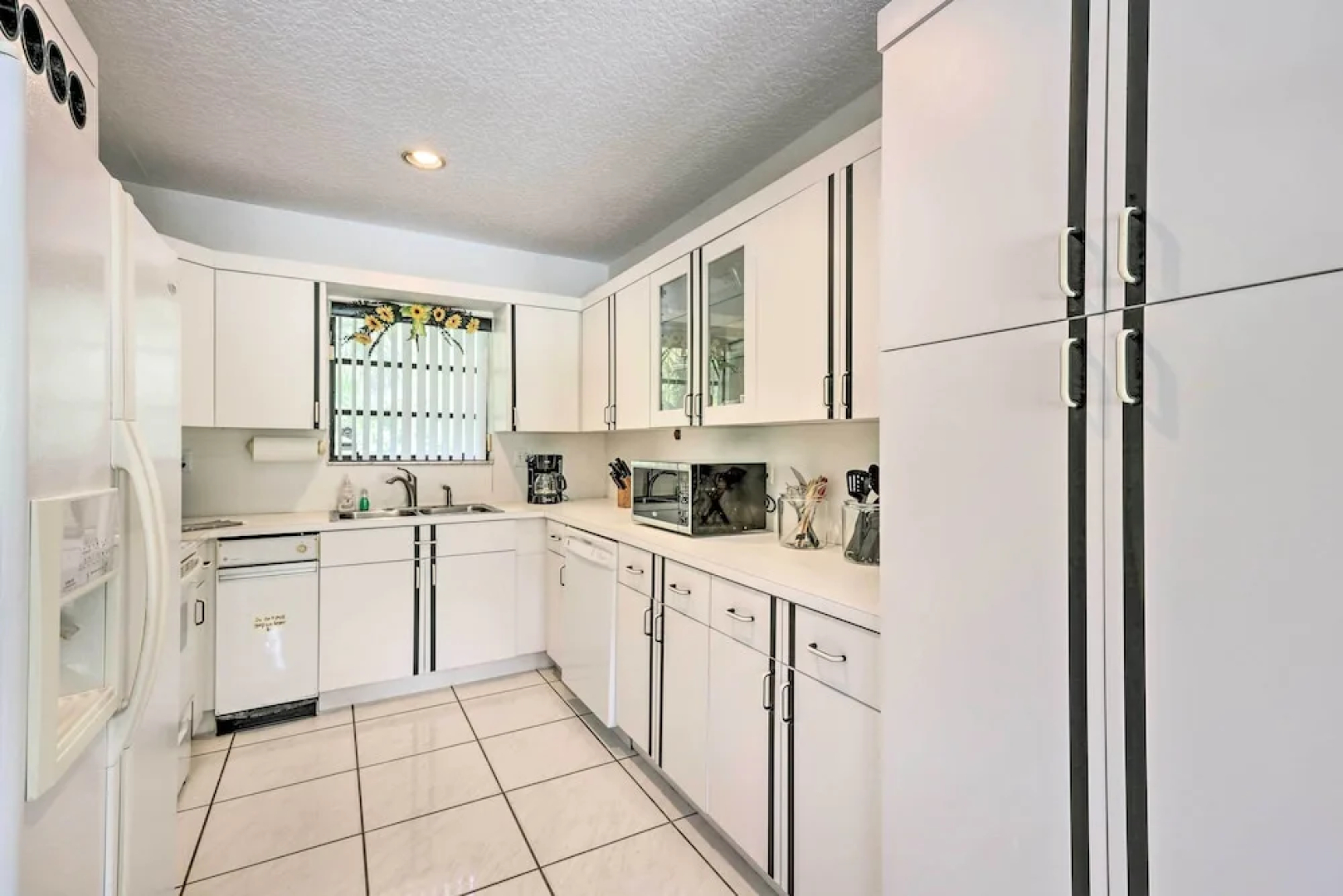 Home w/ Pool in Upscale Pinecrest Village