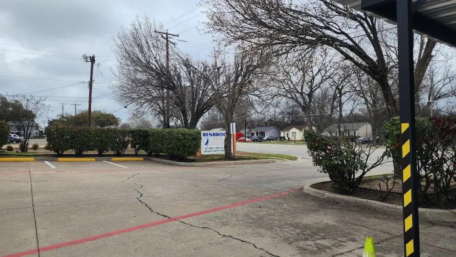 Benbrook Inn & Suites