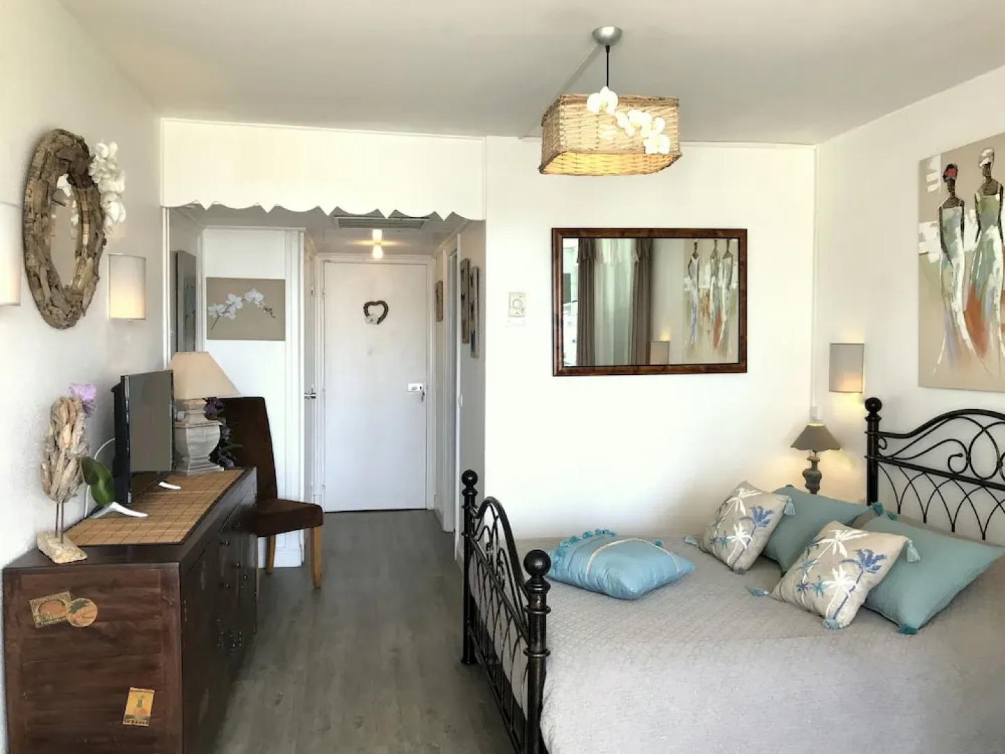 Ti. Maanga vue mer et pieds dans l'eau