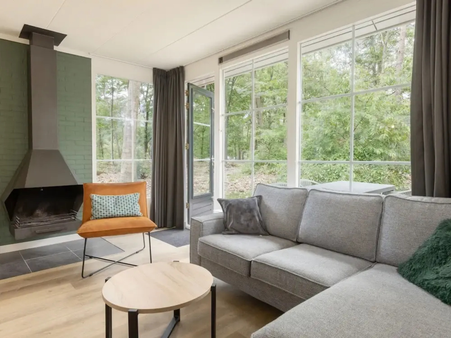 Bungalow in Park De Peel - Car-free Retreat