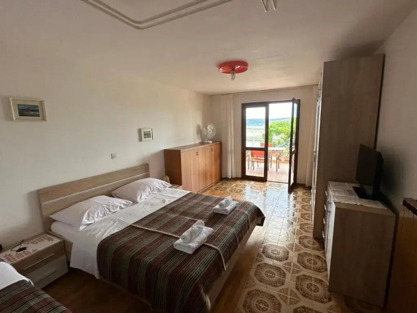 Rooms and Apartments Roza