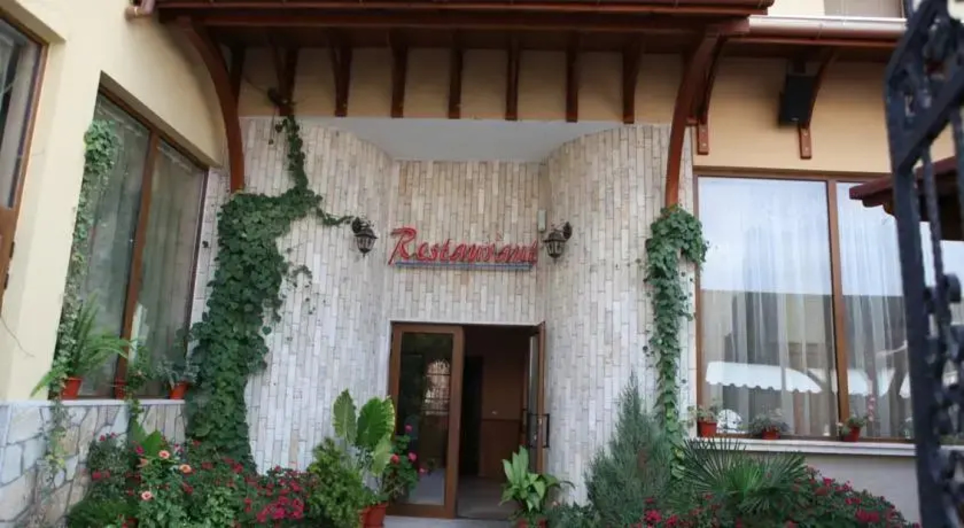 St. Constantine and Helena Hotel